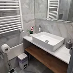 Marla 라스페치아