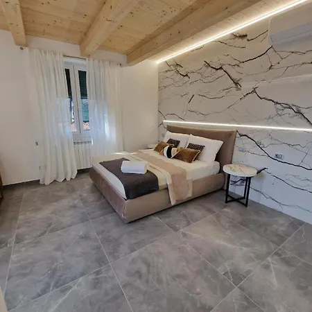 Marla ラ・スペツィア