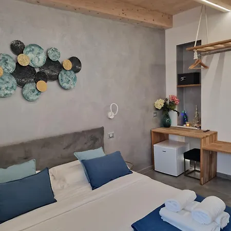 ゲストハウス Marla ラ・スペツィア