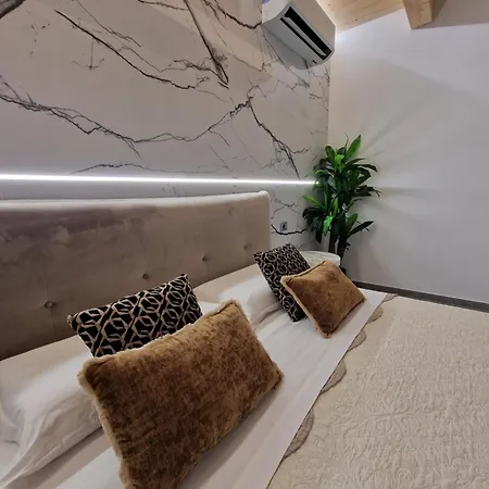 Marla ラ・スペツィア