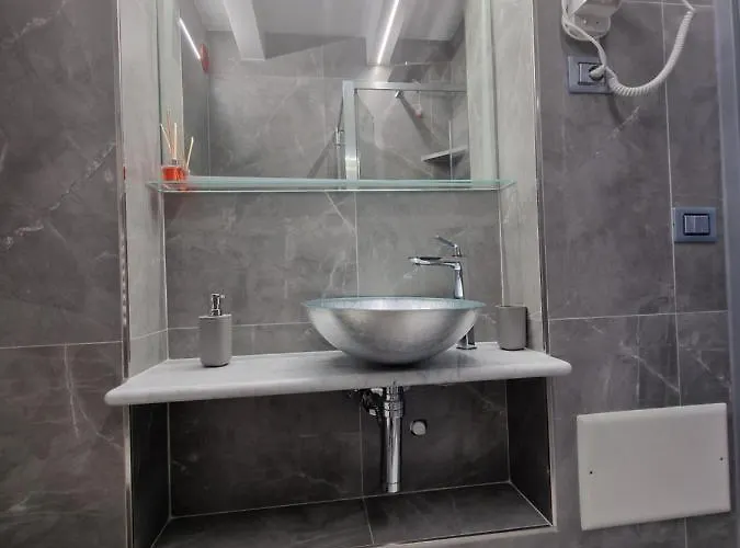 Marla Πανσιόν 3*