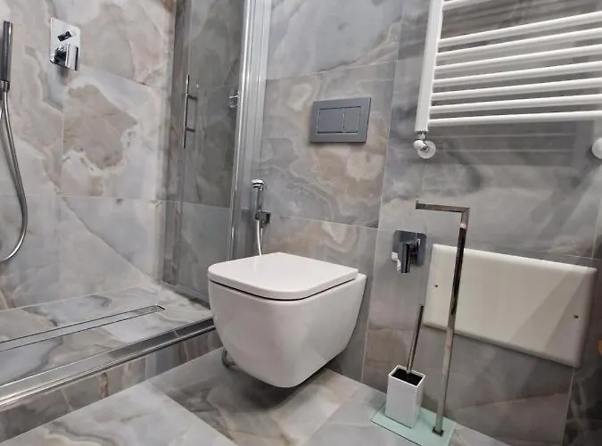 Marla Πανσιόν