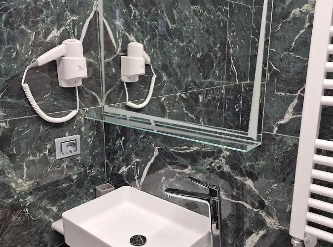 Marla Πανσιόν